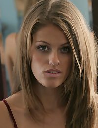 Off colour Beauty - Unexceptionally Beautiful Amateur Nudes