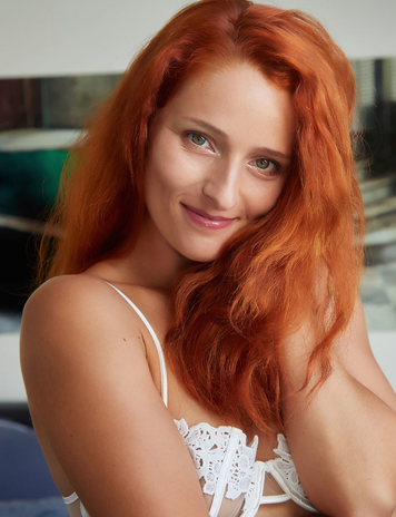 Presenting Lucianna Lucci